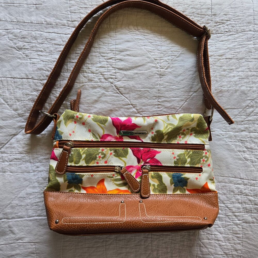 Stone Mountain USA Tan Floral Purse